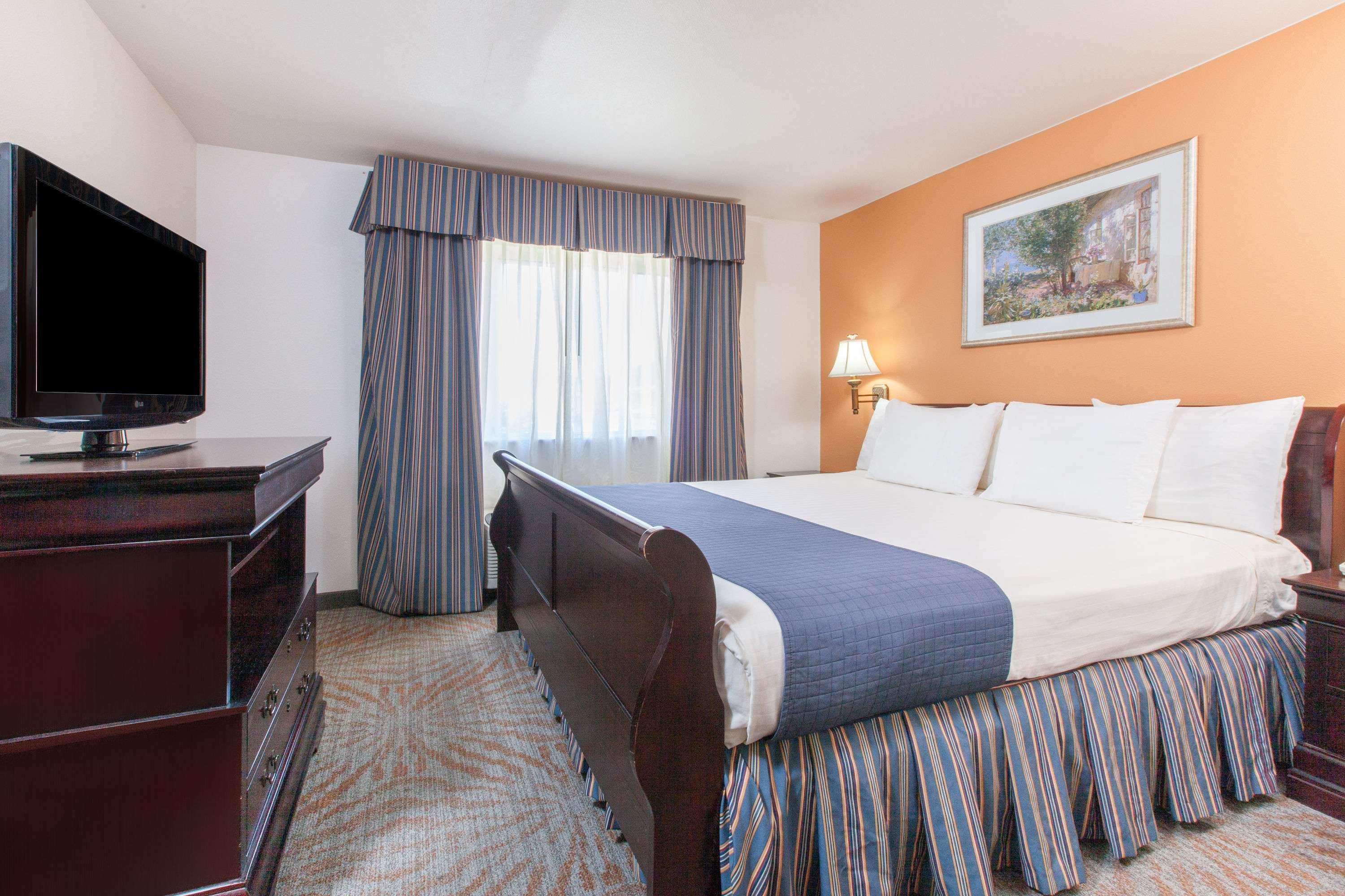 Super 8 By Wyndham Lubbock West Hotel Buitenkant foto