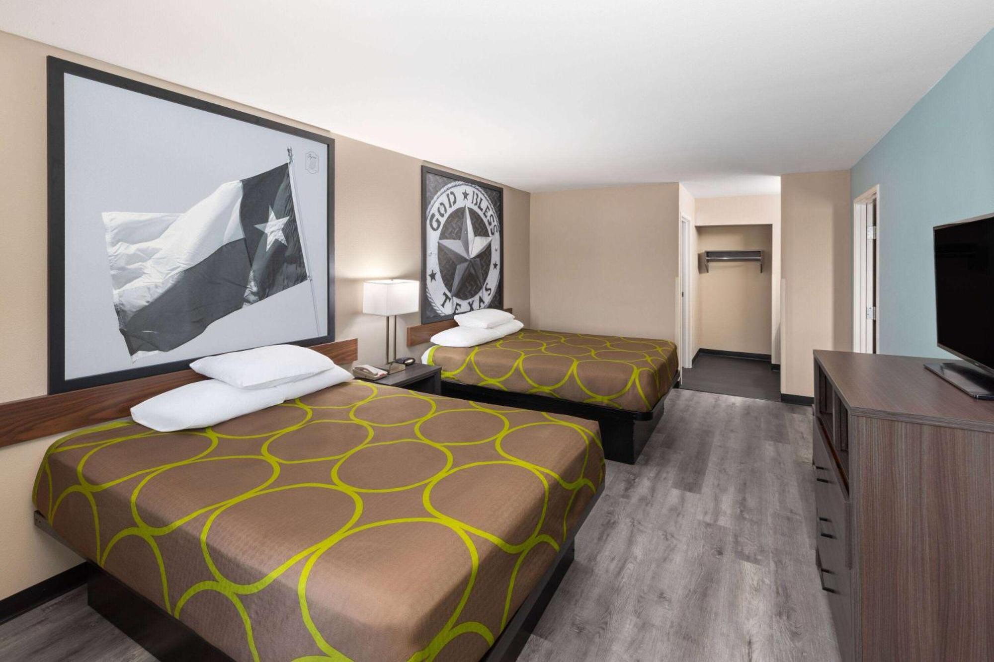 Super 8 By Wyndham Lubbock West Hotel Buitenkant foto